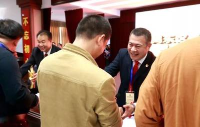 暢敘桑梓情 共謀新發(fā)展 投資興辦實(shí)業(yè)，共建家鄉(xiāng)未來